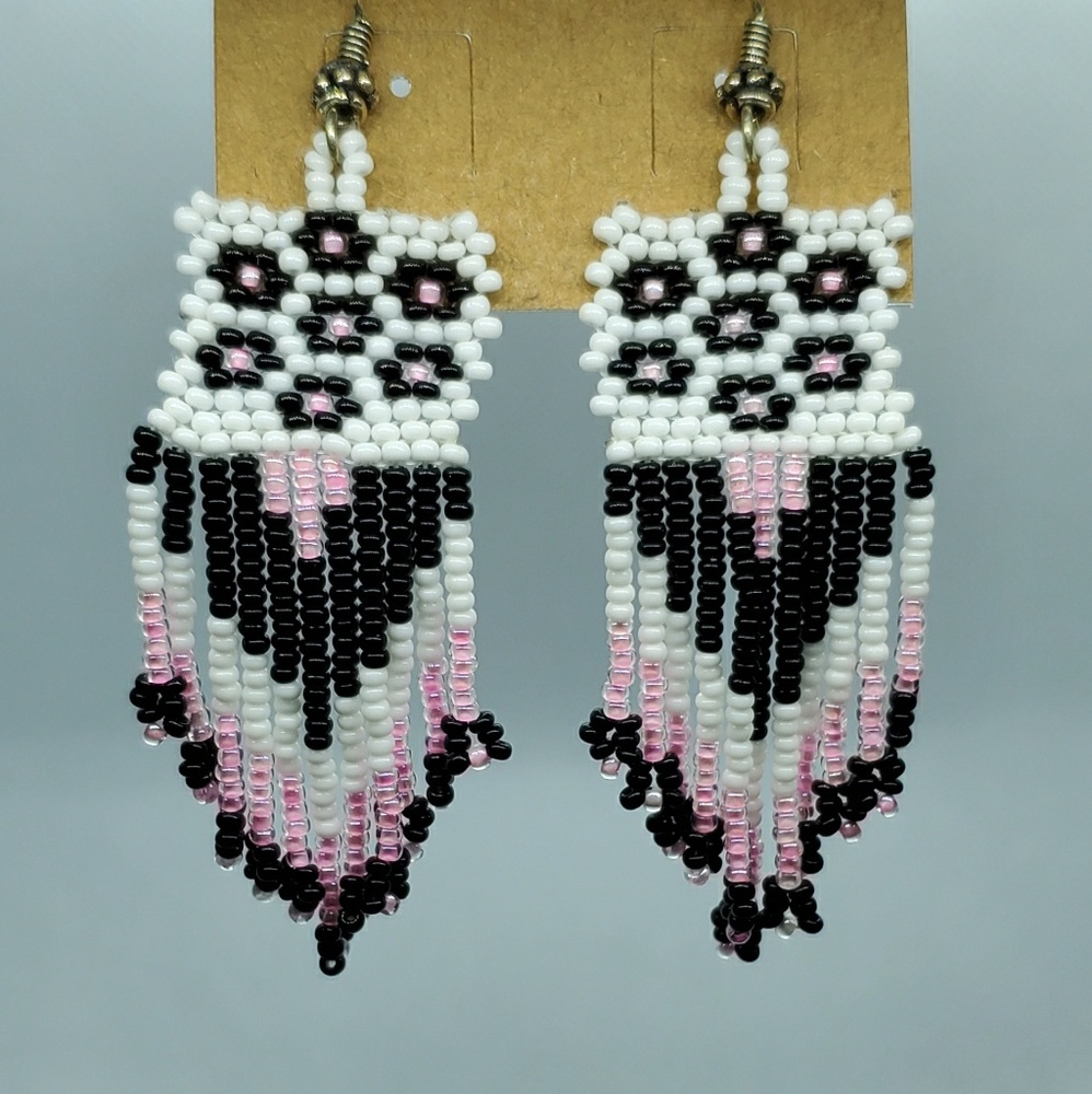 Handmade Native beaded hanging Earrings